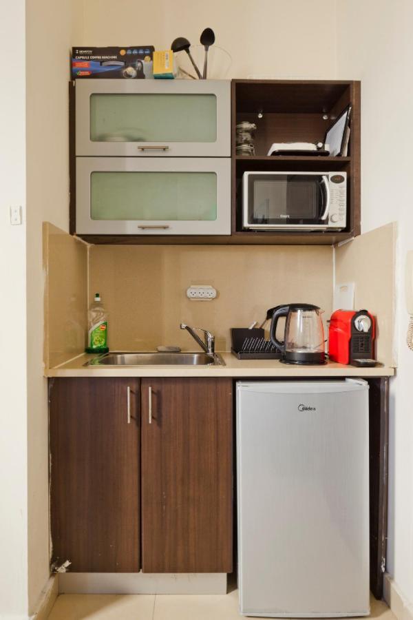 Nhe Rothschild'S Corner Apartment Tel Aviv Bagian luar foto